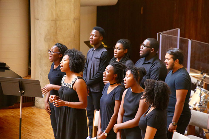Emory¿s Voices of Inner Strength Gospel Choir led the sanctuary in song.